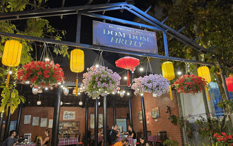 Firefly Garden / Restaurant & Bar